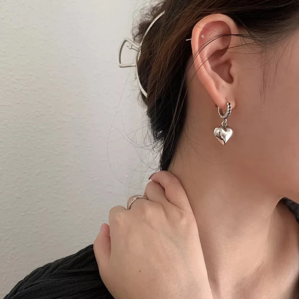 ✨MEW LAUNCH✨AB Asymmetric Unique Bear Heart-Shaped Earrings - Picture 3 of 4